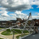 Urban landscape metamorfose : walking on pedestrian and cyclist bridge - static time lapse