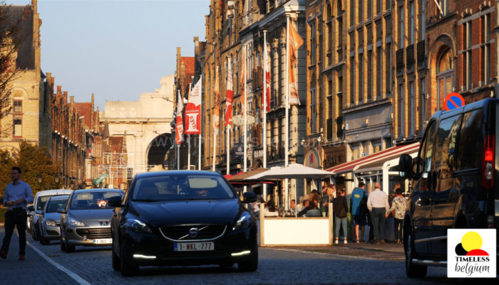 Traffic in Ypres center