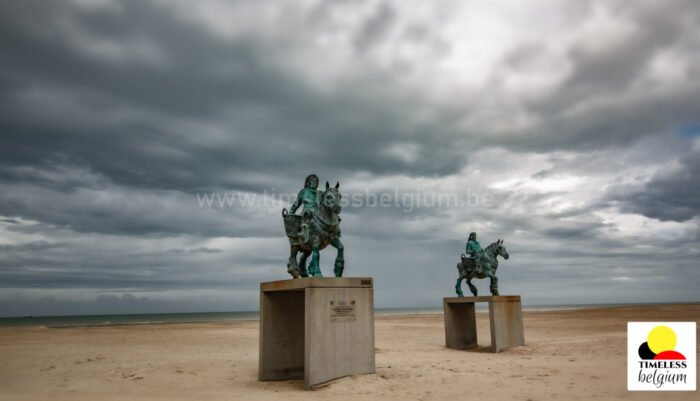 Horsebak shrimp fishermen sculpture