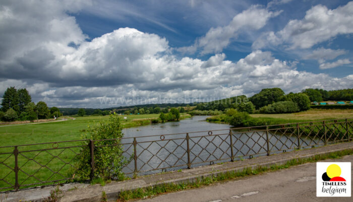 Summer in south belgian Gaume region : the Semois river